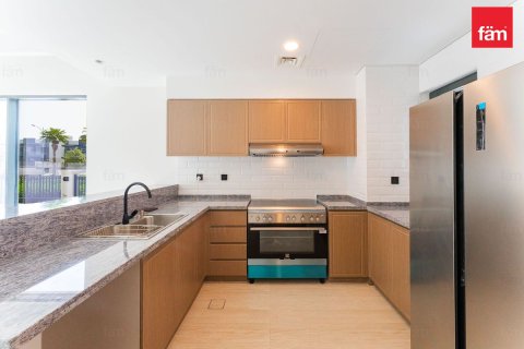 Adosado en Dubai, 5 dormitorios, 258 m², № 141327 - foto 8