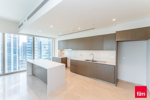 Apartment in Dubai 3 bedrooms, 173.3 sq.m. № 110071 - photo 14