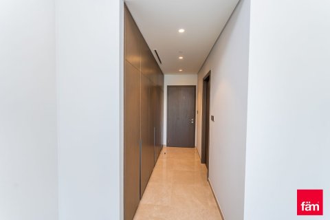 Apartment in Dubai 3 bedrooms, 173.3 sq.m. № 110071 - photo 23