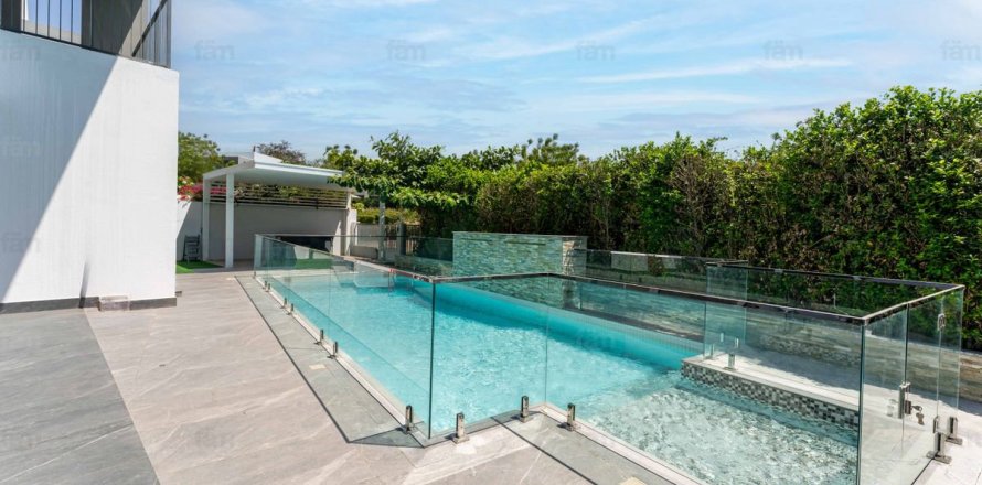 Villa à Dubai Hills Estate, Dubai, 5 chambres, 842.4 m², № 110070