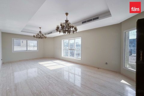 فيلا في دبي 6 غرف نوم , 1392.8 م² رقم 72310 - صورة 2