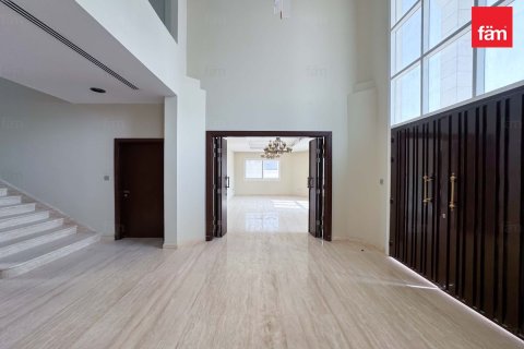 فيلا في دبي 6 غرف نوم , 1392.8 م² رقم 72310 - صورة 4