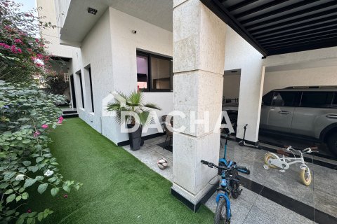 Townhouse in Jumeirah Village Triangle, Dubai 3 bedrooms, 224 sq.m. № 105012 - photo 3