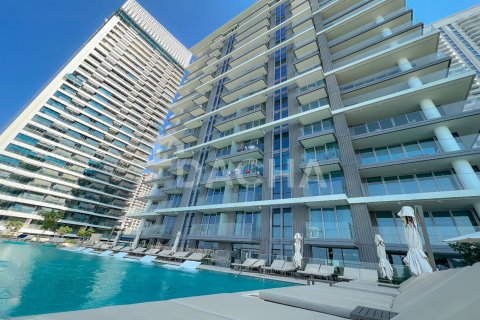 Купить квартиру в EMAAR Beachfront, Dubai Harbour, Дубай: 1 спальня, 71м², № 105128 - фото 14