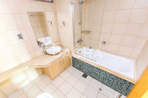 Apartamento en Shoreline Apartments, Palm Jumeirah, Dubai, 1 dormitorio, 106 m², № 105015 - foto 7