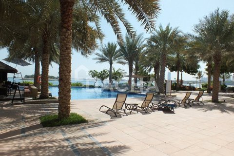 Apartamento en Shoreline Apartments, Palm Jumeirah, Dubai, 1 dormitorio, 106 m², № 105015 - foto 11