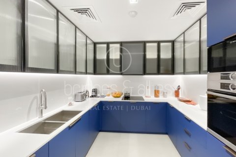 Appartement à Dubai, 2 chambres, 131.9 m², № 42817 - photo 5