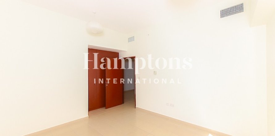 Квартира в Джумейра Бич Резиденс, Дубай, 2 спальни, 132.294м², № 111522