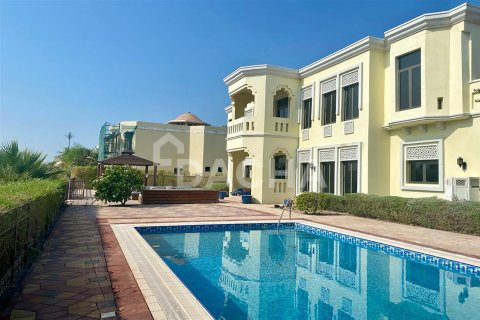 Villa à Signature Villas Frond M, Palm Jumeirah, Dubai, 6 chambres, 1245.3 m², № 7034 - photo 2
