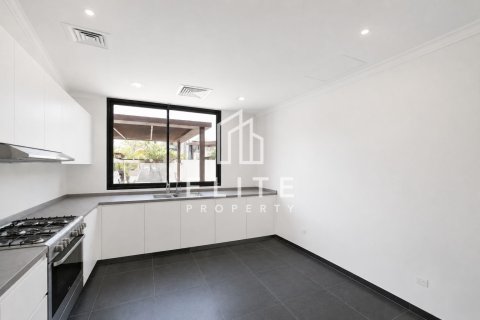 Townhouse in Dubai 3 bedrooms, 251 sq.m. № 121228 - photo 12