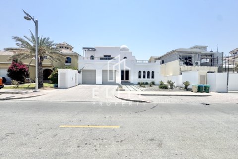 Villa in Garden Homes, Palm Jumeirah, Dubai 5 bedrooms, 679 sq.m. № 121226 - photo 4