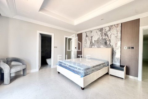 Villa in Garden Homes, Palm Jumeirah, Dubai 5 bedrooms, 679 sq.m. № 121226 - photo 10
