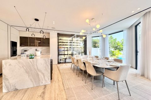 Купить виллу в Garden Homes, Пальма Джумейра, Дубай: 5 спален, 632м², № 121225 - фото 4