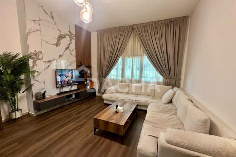 Appartement à Jumeirah Village Triangle, Dubai, 2 chambres, 131 m², № 118883 - photo 2