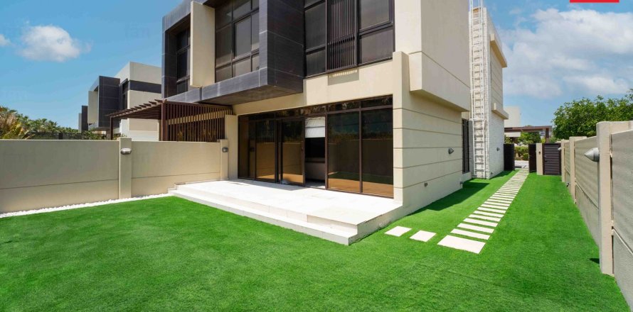 Villa à Dubai, 3 chambres, 325.1 m², № 58399