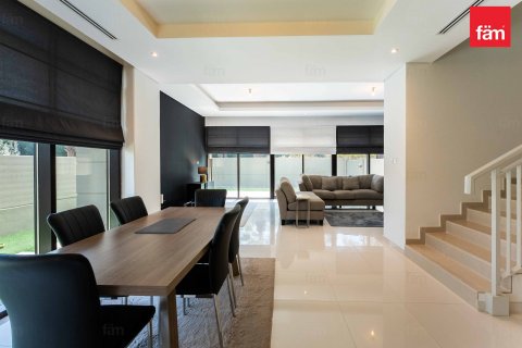 Villa à Dubai, 3 chambres, 325.1 m², № 58399 - photo 14