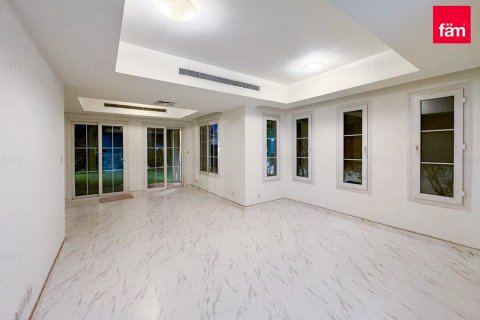 Villa en Dubai, 3 dormitorios, 380.2 m², № 58406 - foto 2