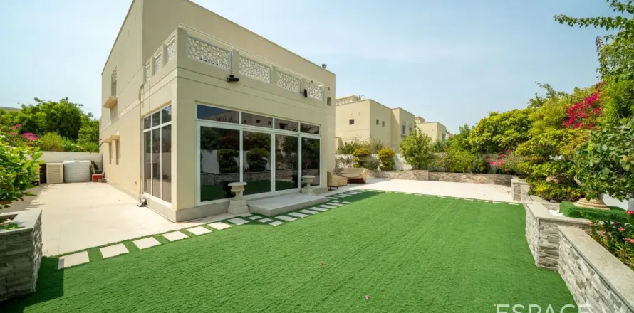 فيلا في Meadows, دبي 4 غرف نوم, 373 م² رقم 122688