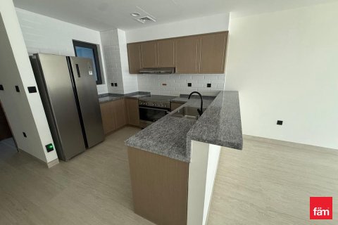 Villa in Dubai 4 bedrooms, 144 sq.m. № 72130 - photo 4