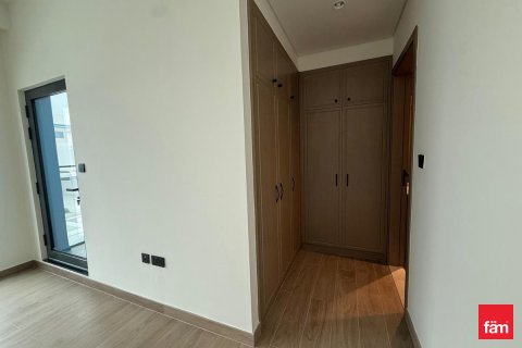 Villa in Dubai 4 bedrooms, 144 sq.m. № 72130 - photo 10