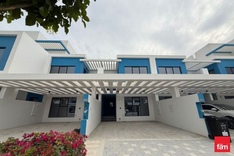 Villa in Dubai 4 bedrooms, 144 sq.m. № 72130 - photo 1