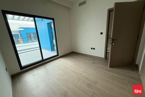 Villa in Dubai 4 bedrooms, 144 sq.m. № 72130 - photo 8