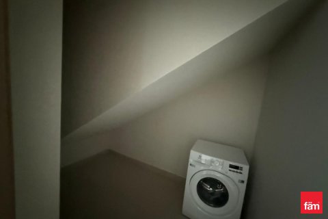 Villa in Dubai 4 bedrooms, 144 sq.m. № 72130 - photo 15