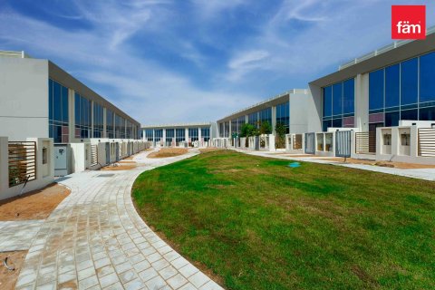 Adosado en Dubai, 3 dormitorios, 105.7 m², № 43121 - foto 19