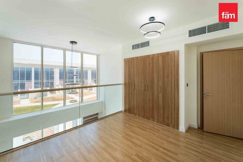 Adosado en Dubai, 3 dormitorios, 105.7 m², № 43121 - foto 2