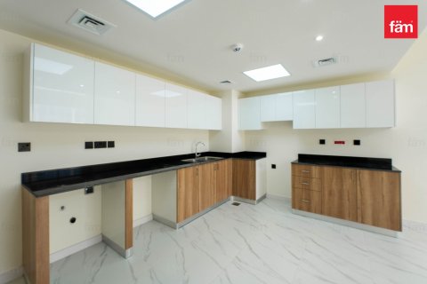 Adosado en Dubai, 3 dormitorios, 105.7 m², № 43121 - foto 9