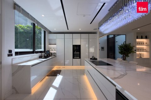 Villa in Dubai 619.7 sq.m. № 113585 - photo 15