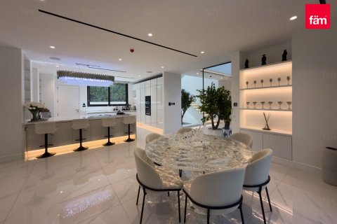 Villa in Dubai 619.7 sq.m. № 113585 - photo 18