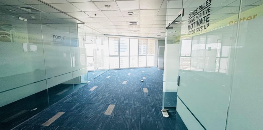 Office in Business Bay, Dubai 132.4 sq.m. № 90661