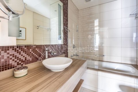 Apartment in Business Bay, Dubai 2 bedrooms, 133.2 sq.m. № 94845 - photo 14