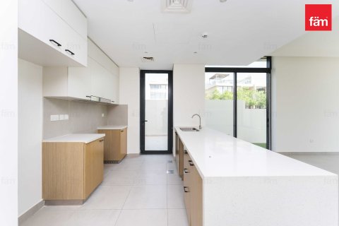 Townhouse in Dubai Hills Estate, Dubai 4 bedrooms, 311 sq.m. № 93351 - photo 5