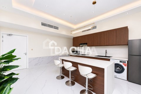 Apartment in DEC Towers, Dubai Marina, Dubai 2 bedrooms, 138 sq.m. № 133265 - photo 14