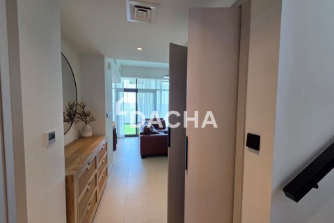 Townhouse in Dubai 4 bedrooms, 190 sq.m. № 133262 - photo 2
