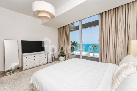 Apartment in The Crescent, Palm Jumeirah, Dubai 2 bedrooms, 133 sq.m. № 133263 - photo 9