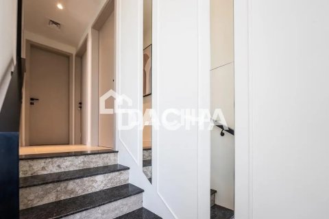 Townhouse in Dubai 3 bedrooms, 194 sq.m. № 133264 - photo 22