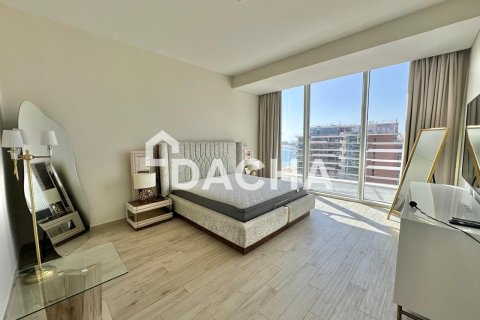 Apartment in The Crescent, Palm Jumeirah, Dubai 2 bedrooms, 138 sq.m. № 133260 - photo 6