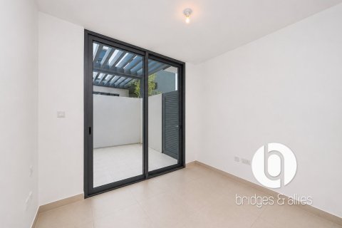 Villa in Dubai Hills Estate, Dubai 4 bedrooms, 229 sq.m. № 110924 - photo 22