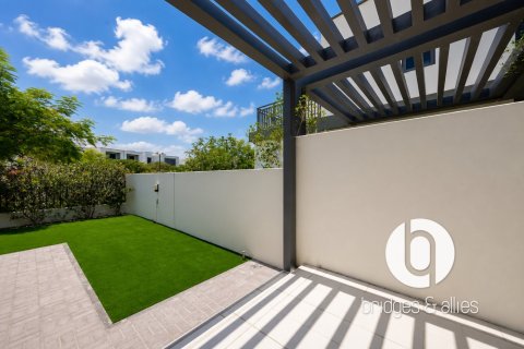 Villa in Dubai Hills Estate, Dubai 4 bedrooms, 229 sq.m. № 110924 - photo 10