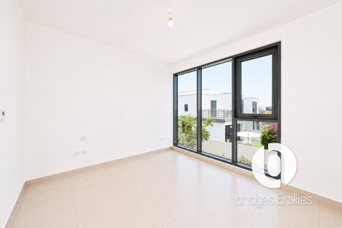Villa in Dubai Hills Estate, Dubai 4 bedrooms, 229 sq.m. № 110924 - photo 6