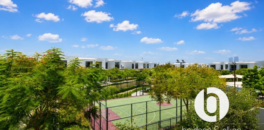 Villa in Dubai Hills Estate, Dubai 4 bedrooms, 229 sq.m. № 110924