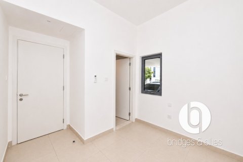 Villa in Dubai Hills Estate, Dubai 4 bedrooms, 229 sq.m. № 110924 - photo 20