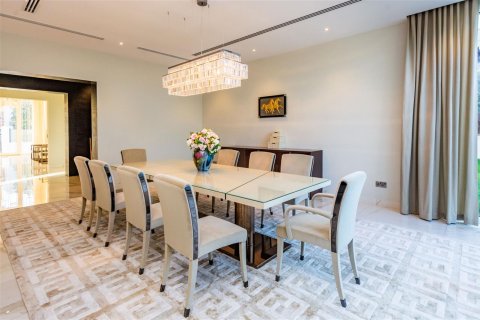 Villa en Emirates Hills, Dubai, 6 dormitorios, 1462.1 m², № 7074 - foto 10