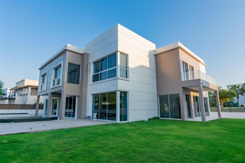 Villa en Emirates Hills, Dubai, 6 dormitorios, 1462.1 m², № 7074 - foto 30