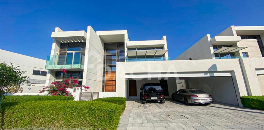 Villa en Dubai, 6 dormitorios, 938.3 m², № 7072