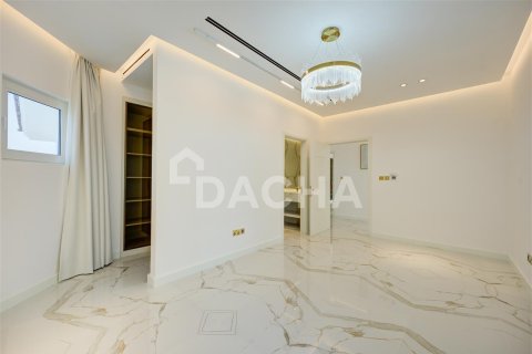 Villa en Palm Jumeirah, Dubai, 5 dormitorios, 538.8 m², № 7070 - foto 24