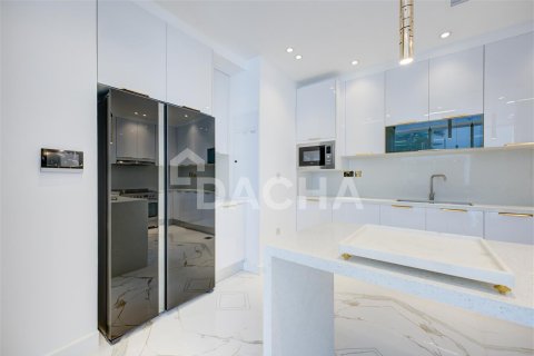 Villa en Palm Jumeirah, Dubai, 5 dormitorios, 538.8 m², № 7070 - foto 4